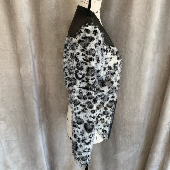 Extra Belleza Faux Leather Trim Animal Print Jacket Fashion M - Picture 8 of 16